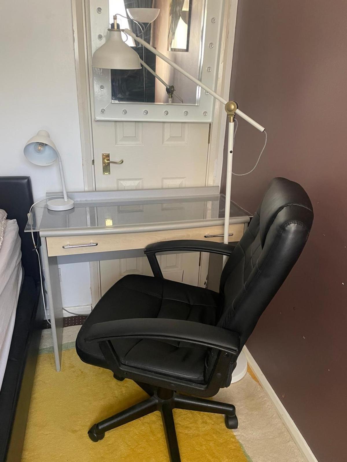 Limehouse Upon Thames In Great Location London